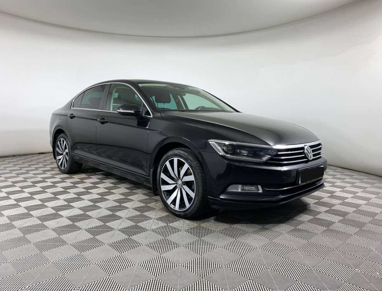 Volkswagen Passat 2019 года с пробегом. Фото: #2