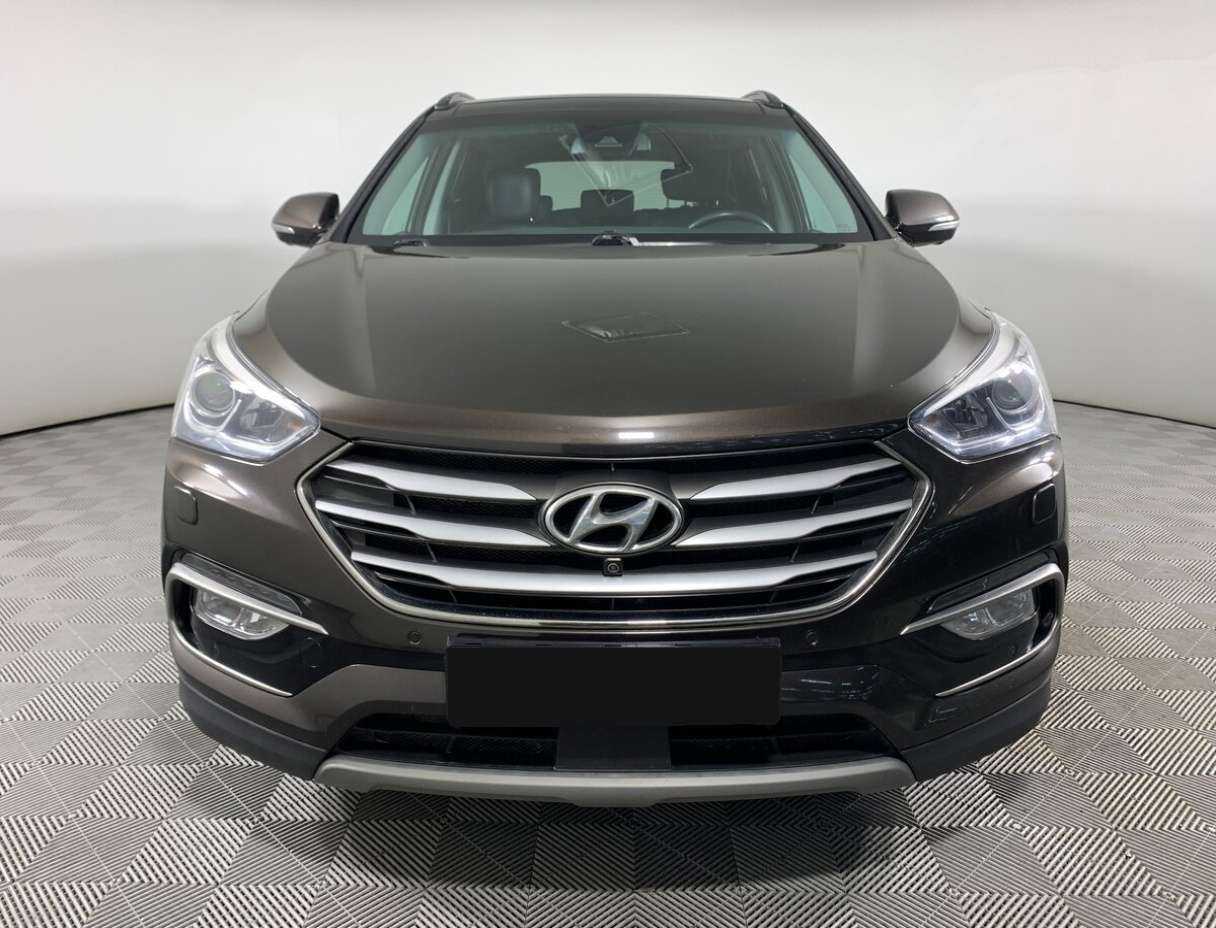 Hyundai Santa Fe 2017 года с пробегом. Фото: #1