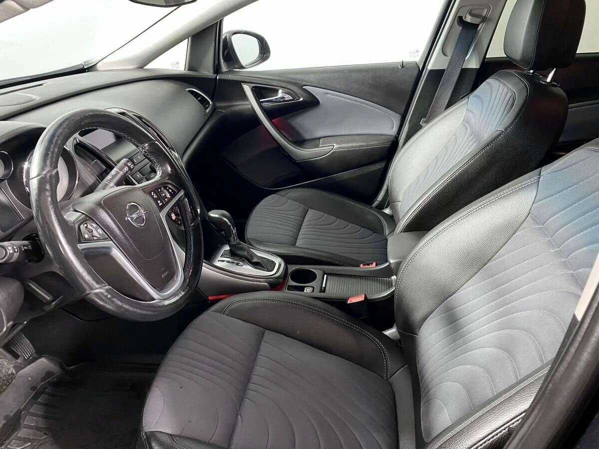 Б/У Опель Астра 2013 года. Фото: #8