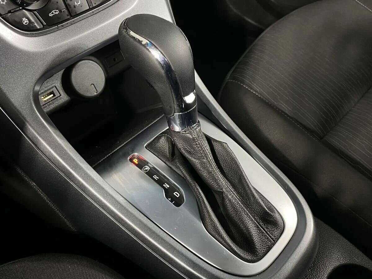 Б/У Опель Астра 2013 года. Фото: #15