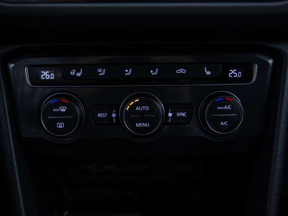 Volkswagen Tiguan 2020 года с пробегом. Фото: #12