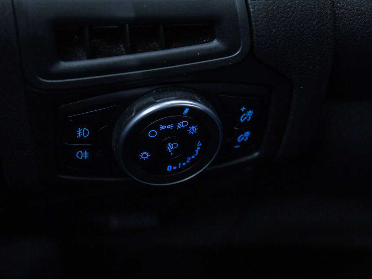 Ford Focus 2015 года с пробегом. Фото: #18