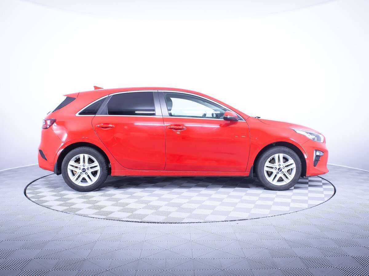 Kia Ceed 2020 года с пробегом. Фото: #3