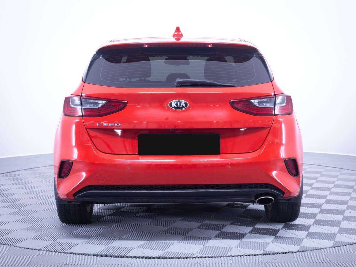 Kia Ceed 2020 года с пробегом. Фото: #5
