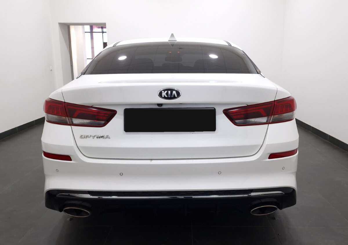 Kia Optima 2018 года с пробегом. Фото: #2