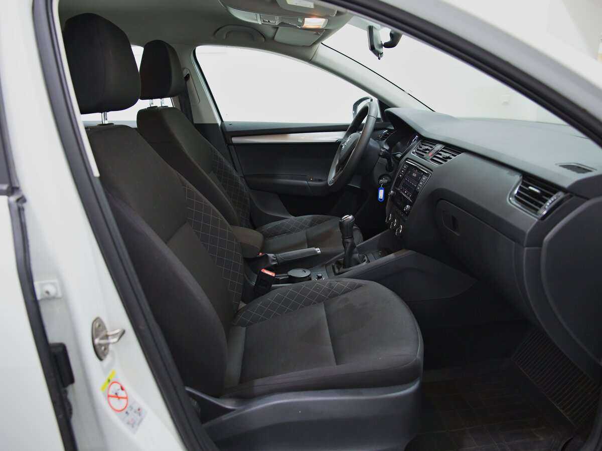 Skoda Octavia 2019 года с пробегом. Фото: #5