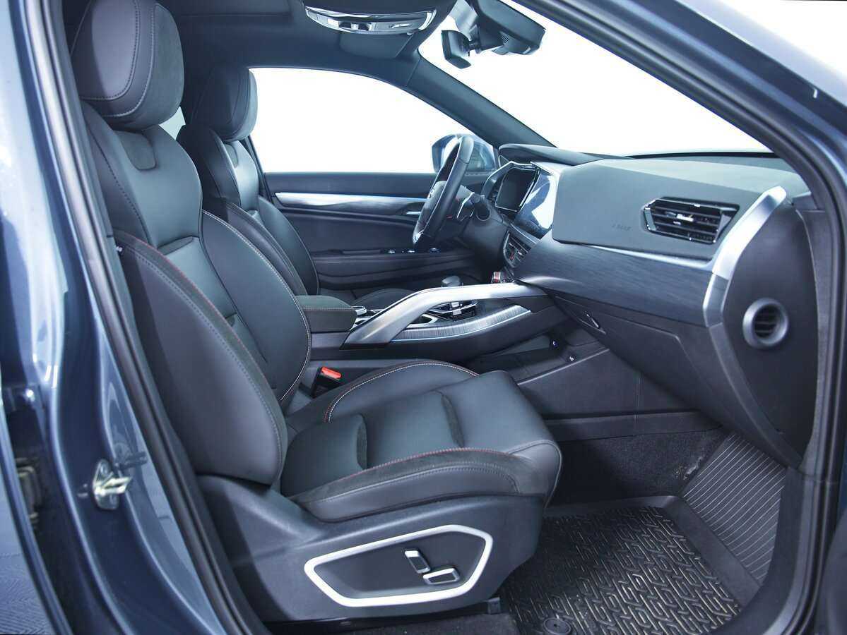 Geely Tugella 2022 года с пробегом. Фото: #8