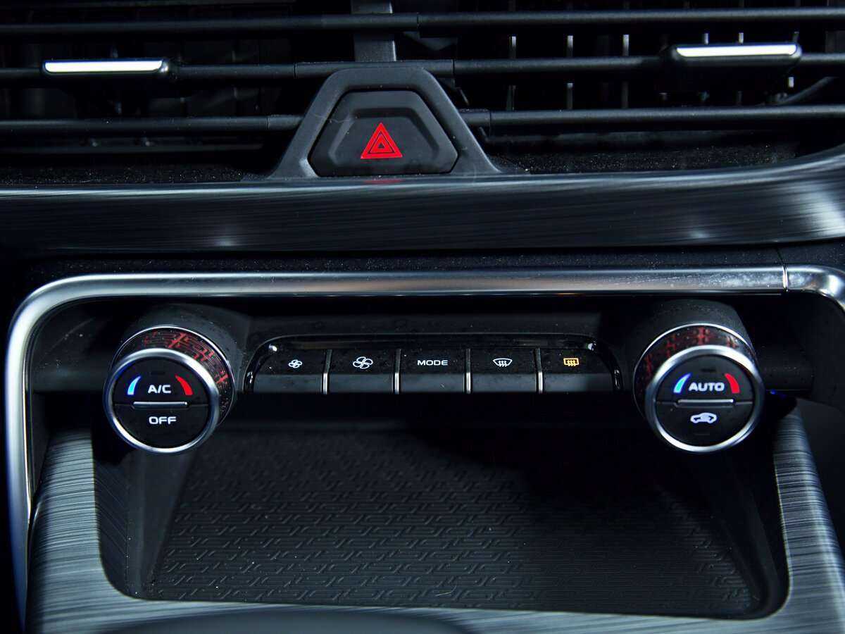 Geely Tugella 2022 года с пробегом. Фото: #15