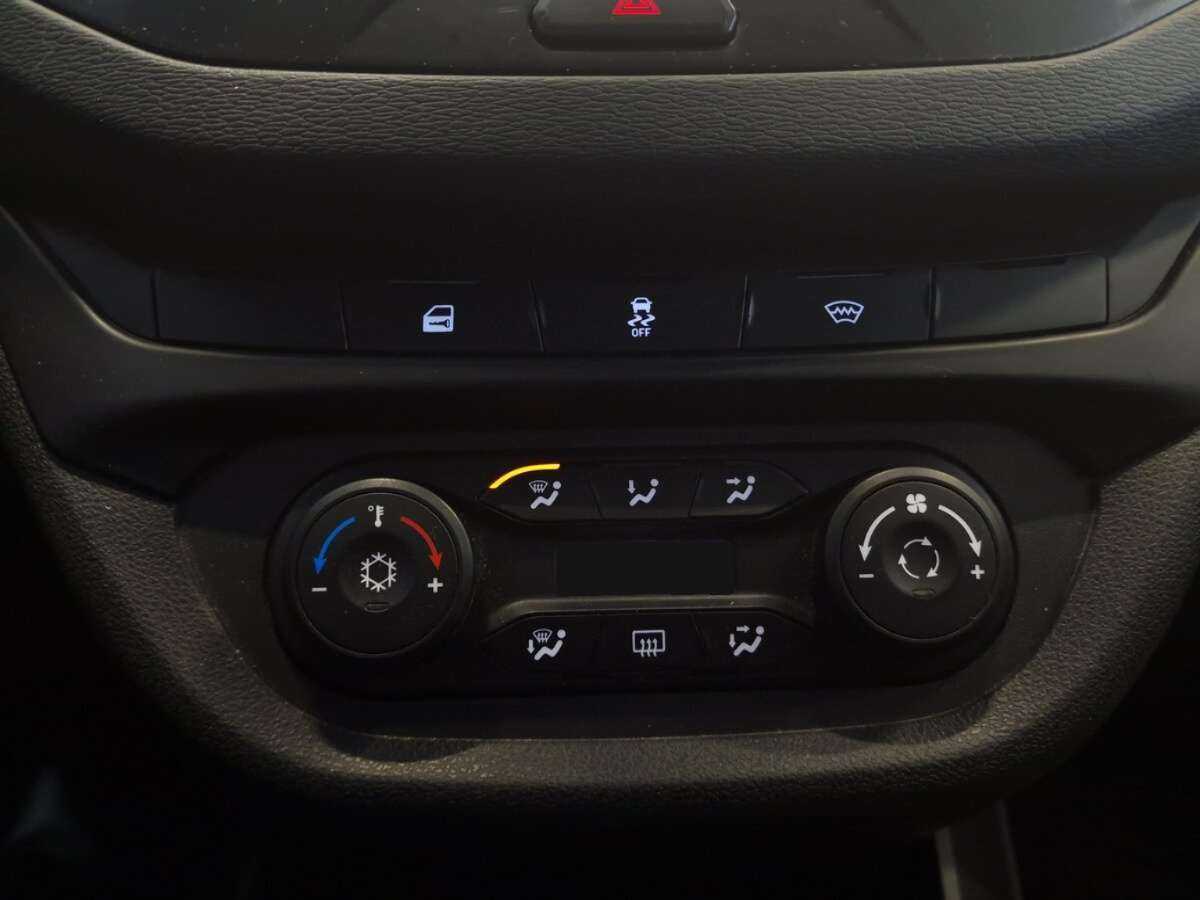 Lada (ВАЗ) Vesta 2020 года с пробегом. Фото: #7