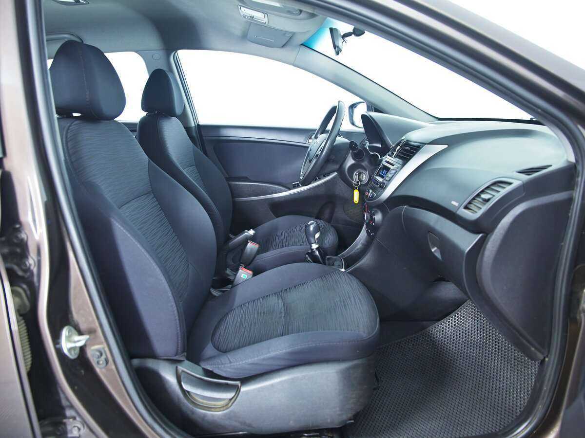 Hyundai Solaris 2015 года с пробегом. Фото: #9