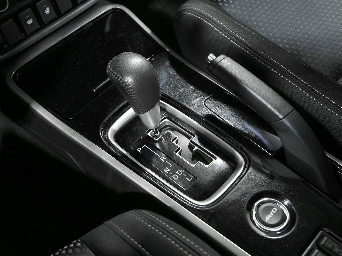 Б/У Митсубиши Оутлэндер 2018 года. Фото: #11