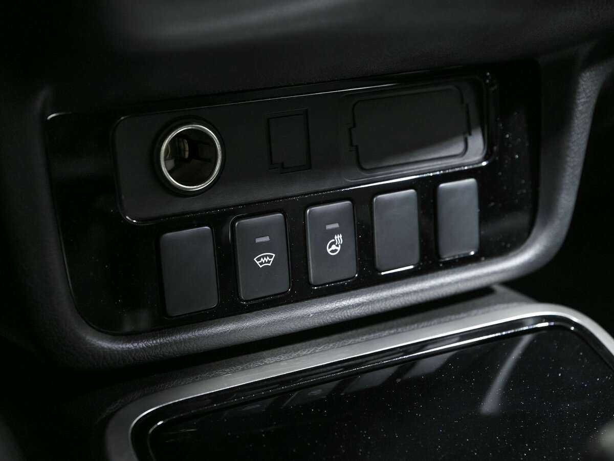 Б/У Митсубиши Оутлэндер 2018 года. Фото: #12