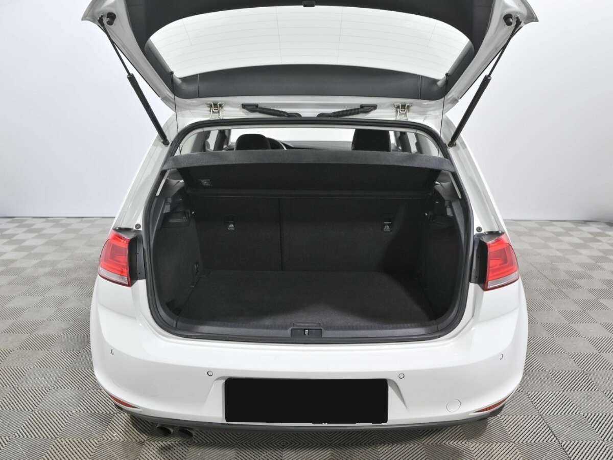 Volkswagen Golf 2013 года с пробегом. Фото: #14