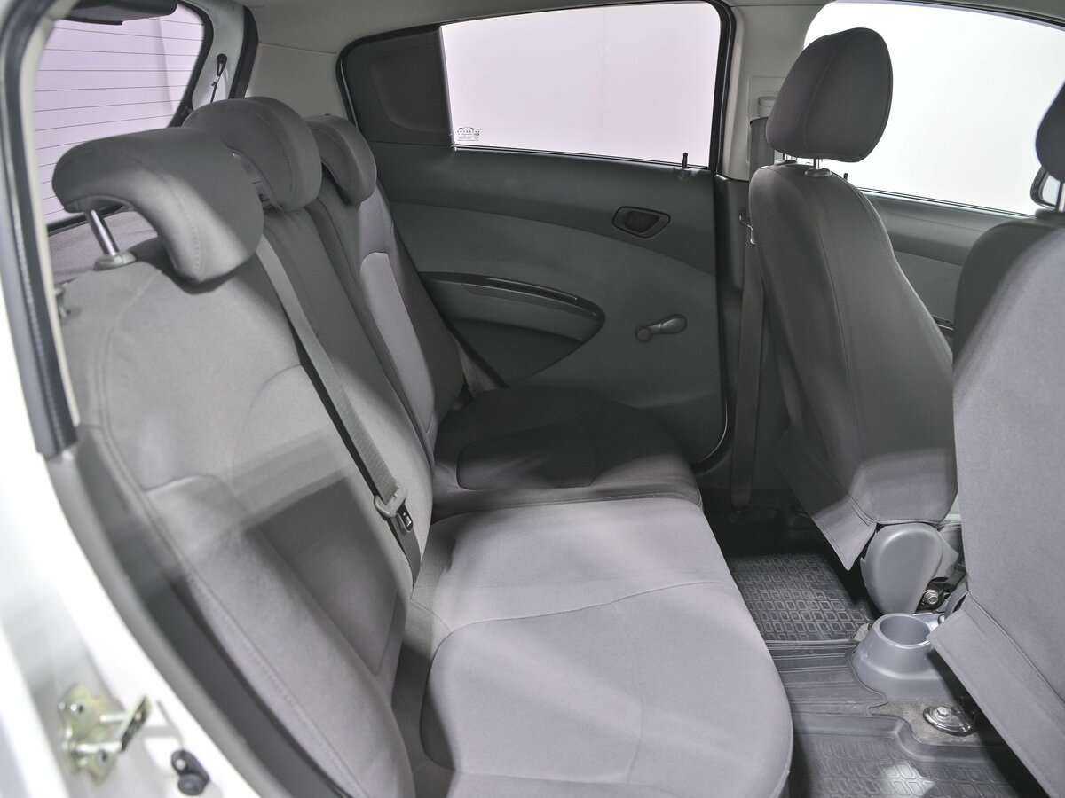 Б/У Шевроле Спарк 2013 года. Фото: #11