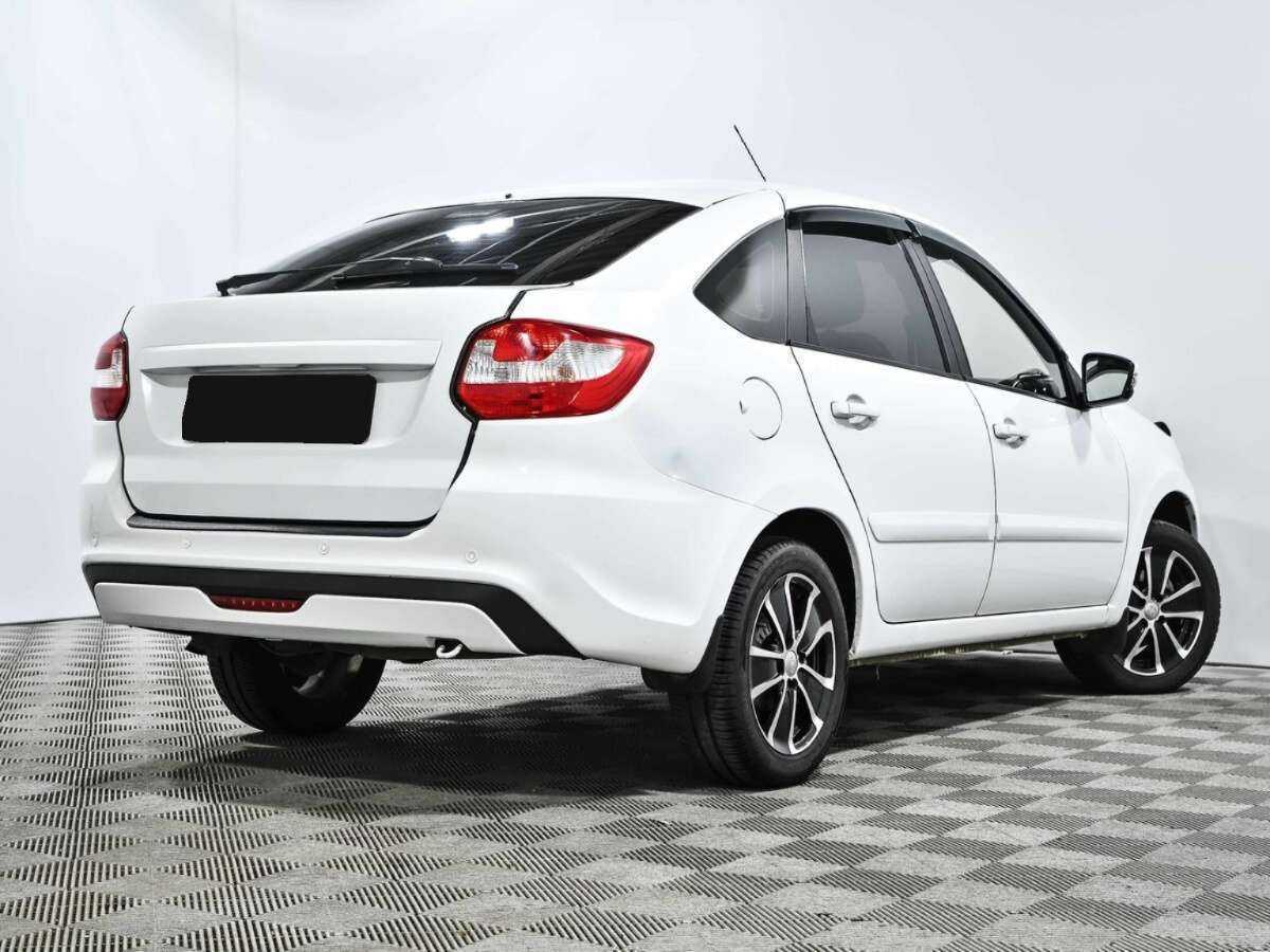 Lada (ВАЗ) Granta 2018 года с пробегом. Фото: #3