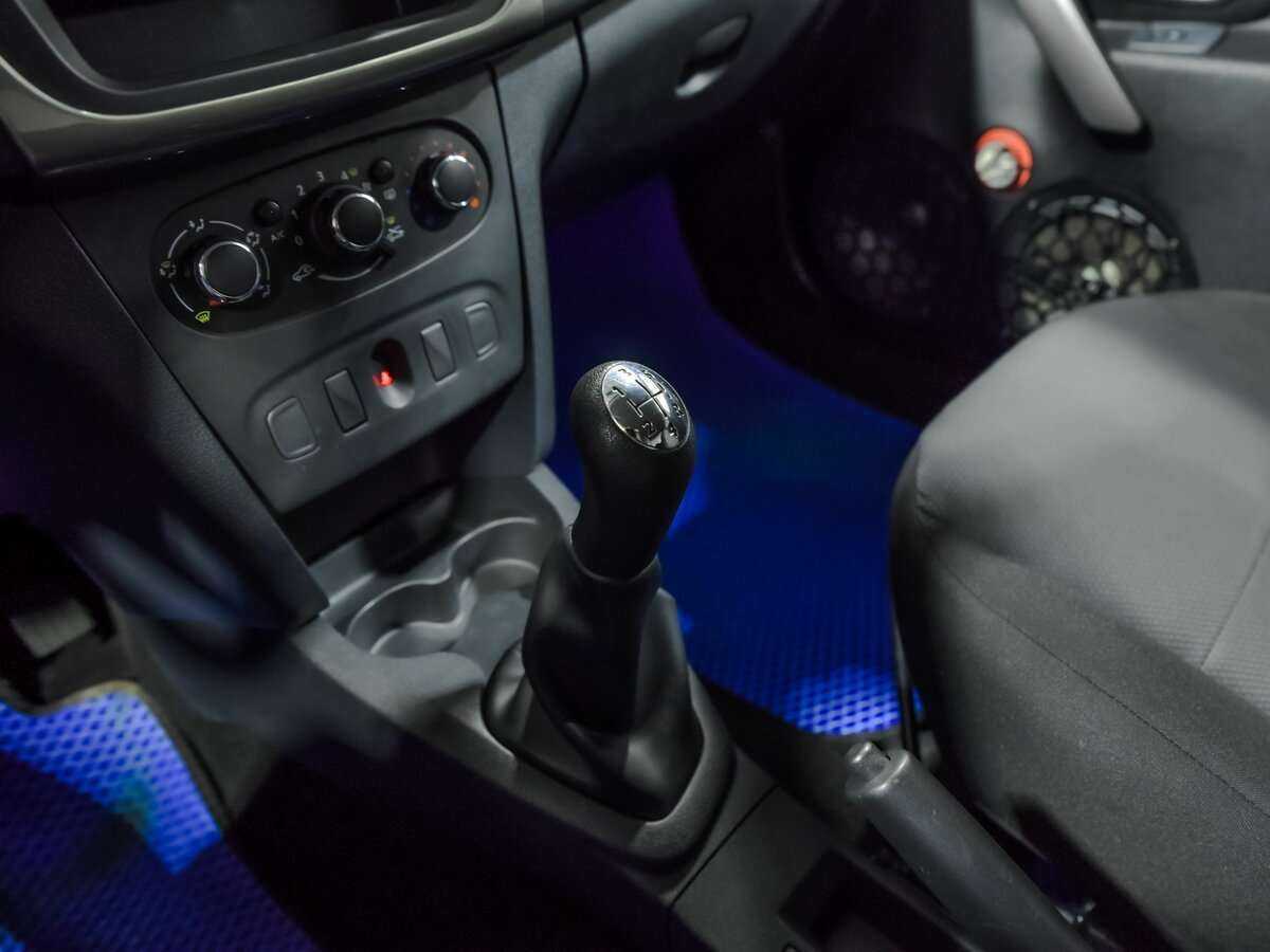 Renault Logan 2018 года с пробегом. Фото: #9