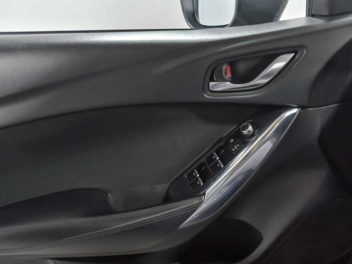 Б/У Мазда 6 2018 года. Фото: #13