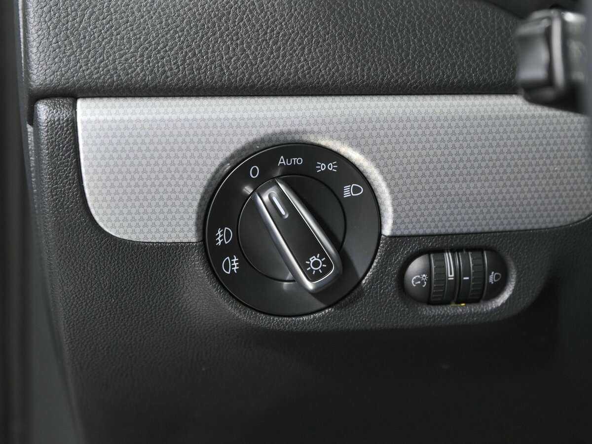 Volkswagen Jetta 2013 года с пробегом. Фото: #12