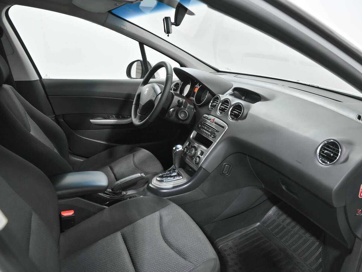 Б/У Пежо 408 2012 года. Фото: #4