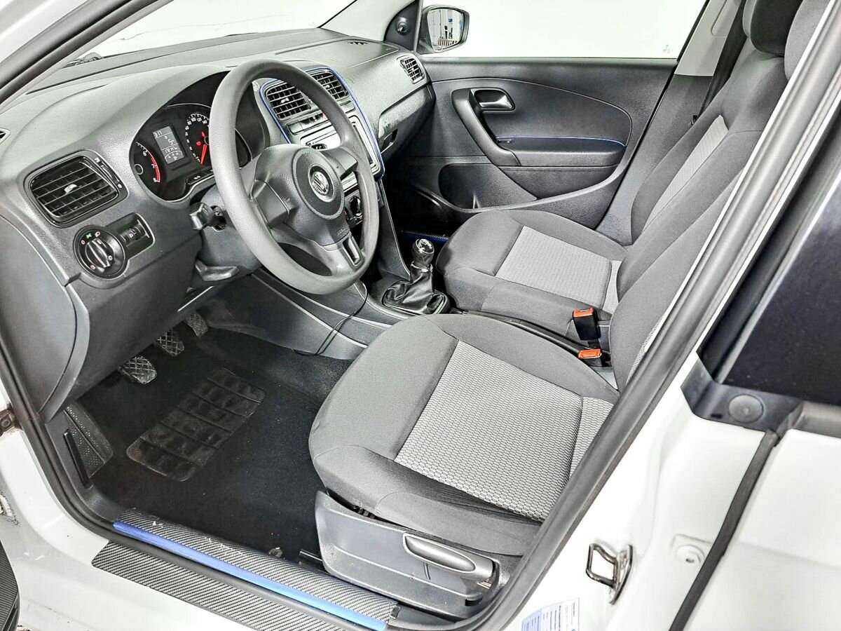 Б/У Фольксваген Поло 2014 года. Фото: #10