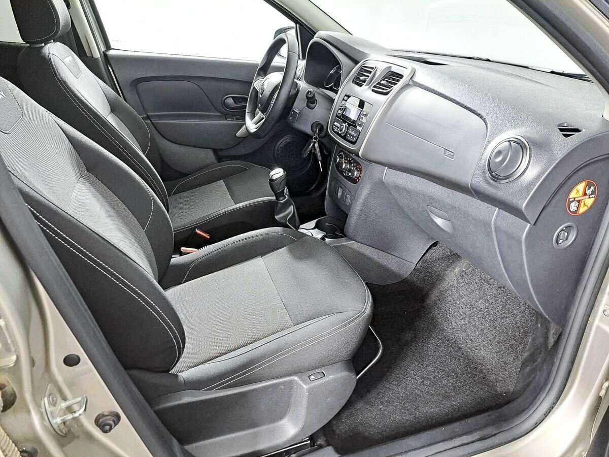 Б/У Рено Сандеро 2021 года. Фото: #8