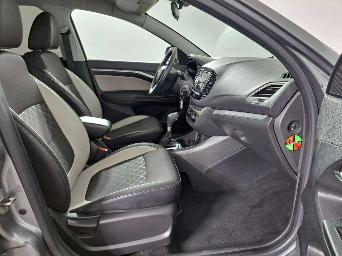 Lada (ВАЗ) Vesta 2021 года с пробегом. Фото: #8