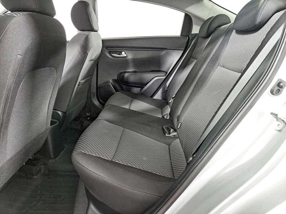 Б/У Киа Рио 2017 года. Фото: #9