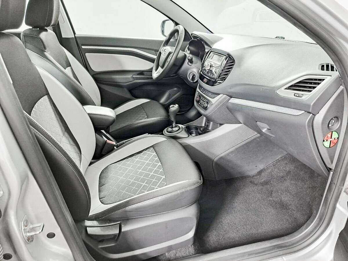 Lada (ВАЗ) Vesta 2019 года с пробегом. Фото: #8