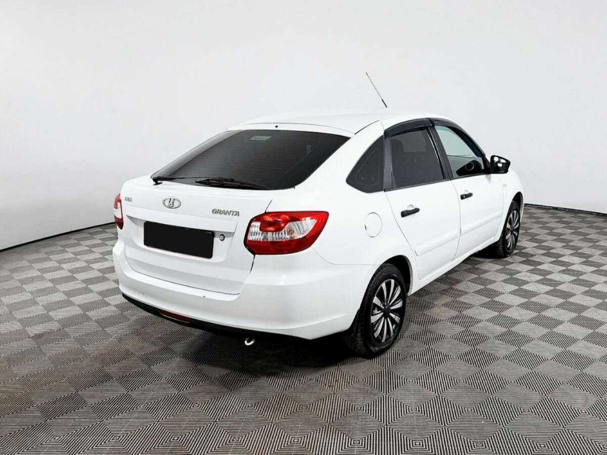 Lada (ВАЗ) Granta 2018 года с пробегом. Фото: #4