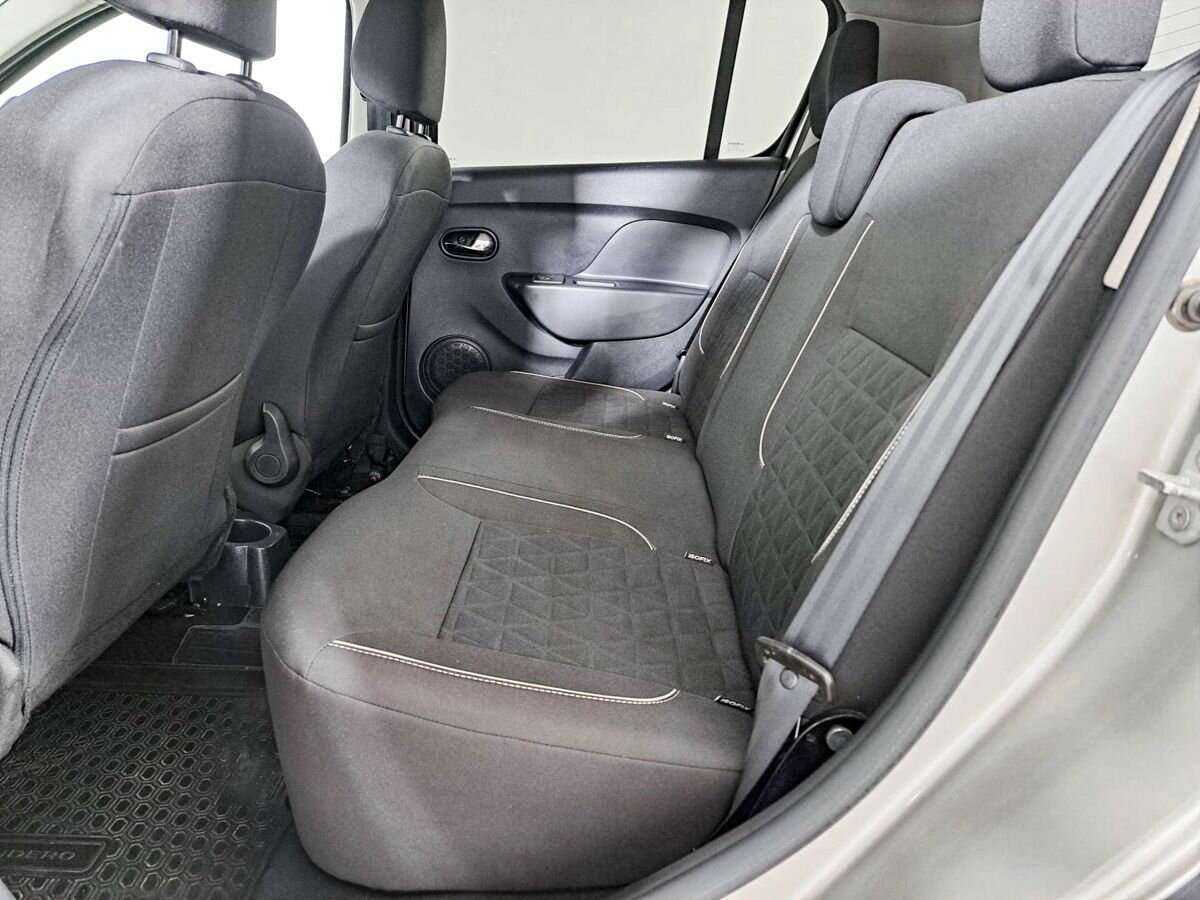 Б/У Рено Сандеро 2019 года. Фото: #9