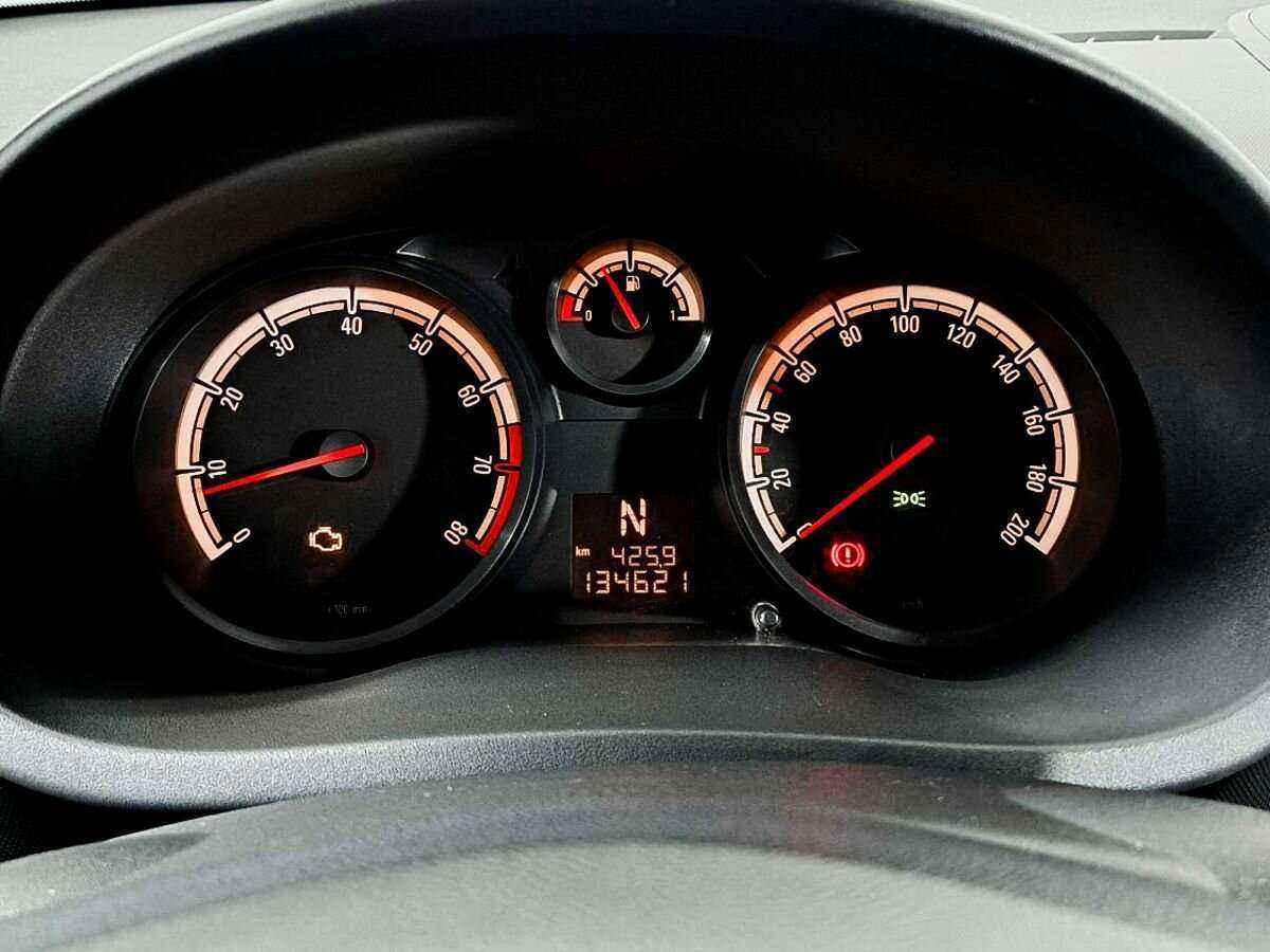 Opel Corsa 2012 года с пробегом. Фото: #10