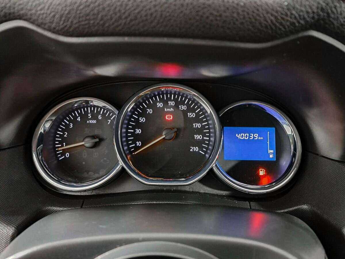 Б/У Рено Дастер 2018 года. Фото: #8