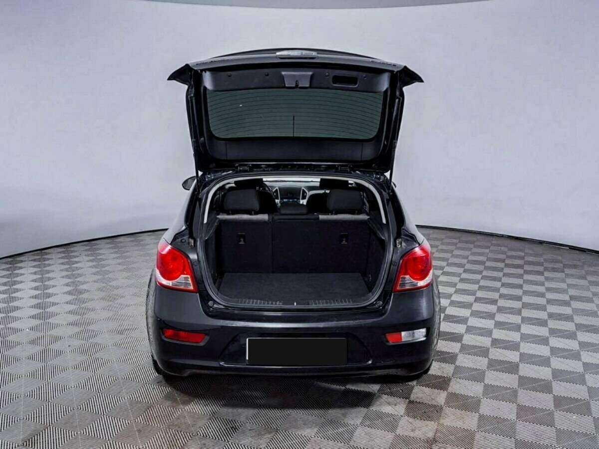 Б/У Шевроле Круз 2013 года. Фото: #9