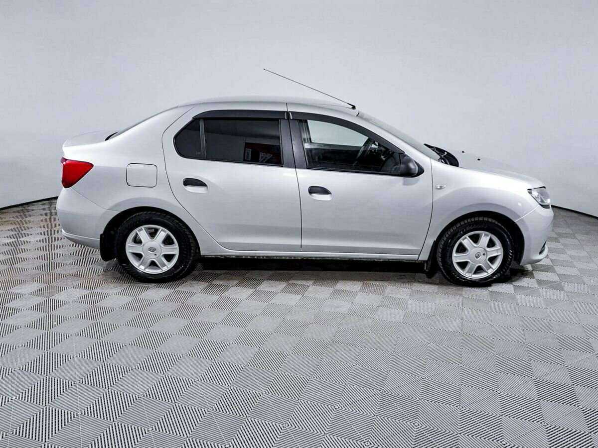 Б/У Рено Логан 2014 года. Фото: #3