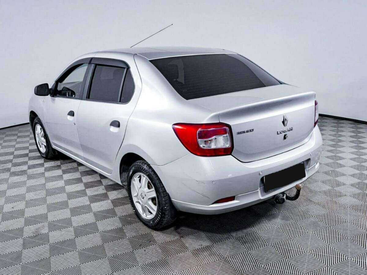 Б/У Рено Логан 2014 года. Фото: #6