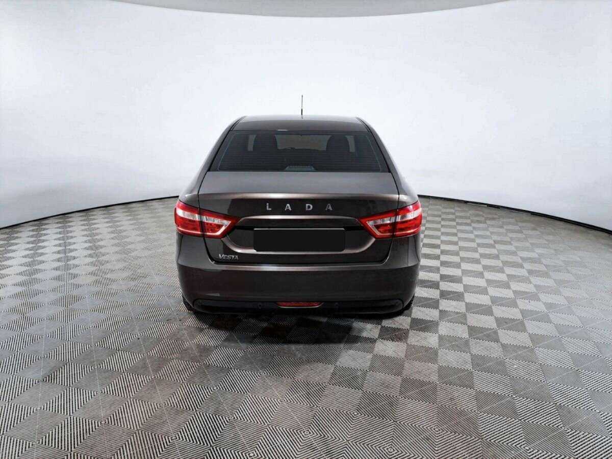 Lada (ВАЗ) Vesta 2018 года с пробегом. Фото: #5