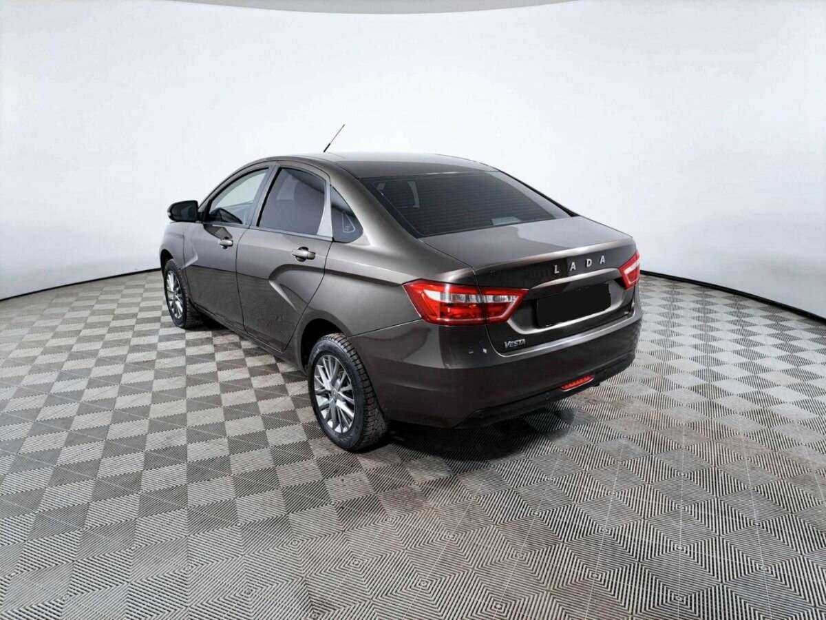 Lada (ВАЗ) Vesta 2018 года с пробегом. Фото: #6