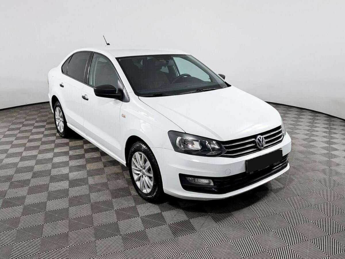 Б/У Фольксваген Поло 2019 года. Фото: #2