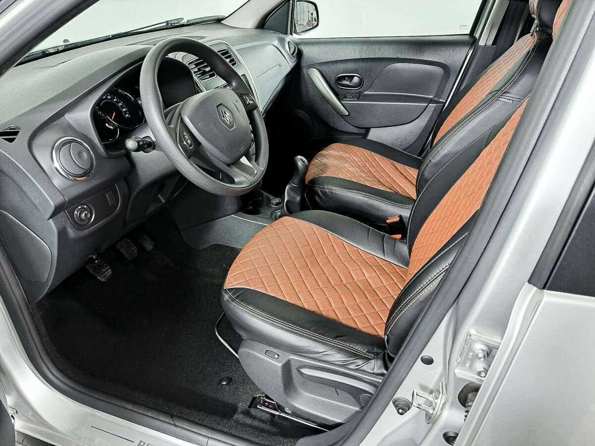 Б/У Рено Сандеро 2018 года. Фото: #13