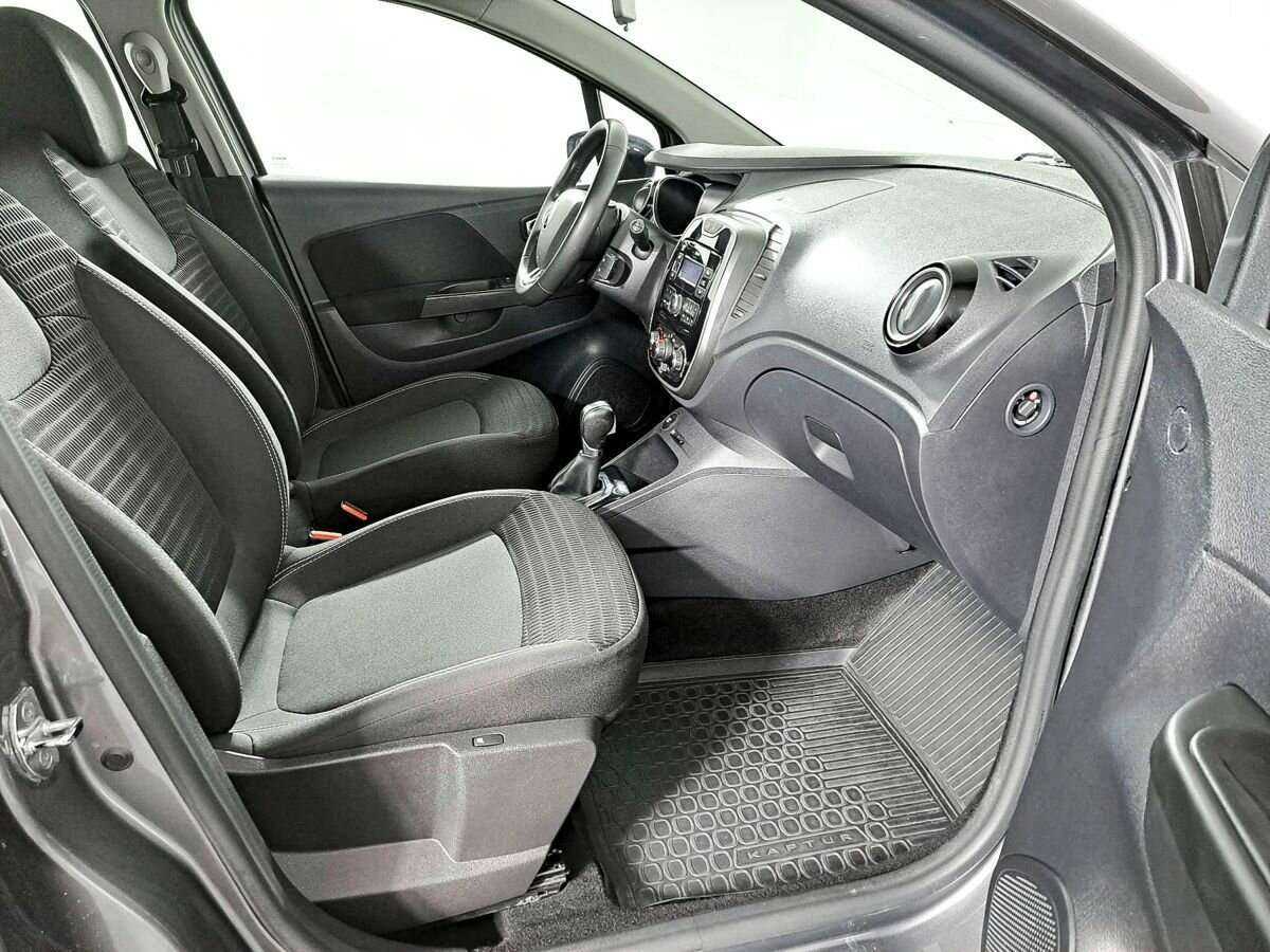 Б/У Рено Каптюр 2019 года. Фото: #8