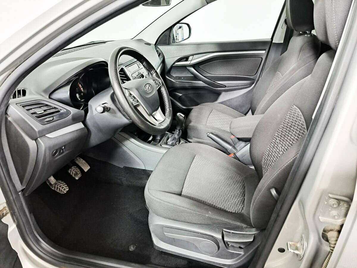 Lada (ВАЗ) Vesta 2019 года с пробегом. Фото: #10