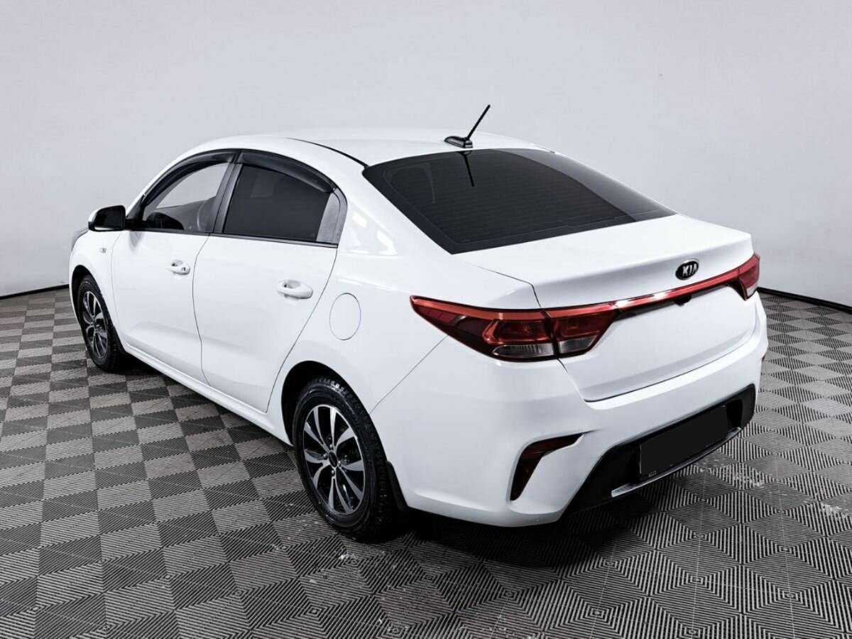 Б/У Киа Рио 2017 года. Фото: #6