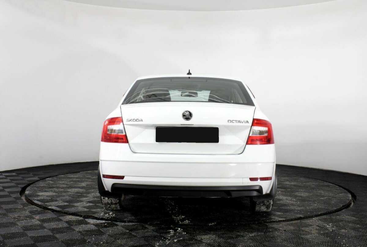 Skoda Octavia 2017 года с пробегом. Фото: #5
