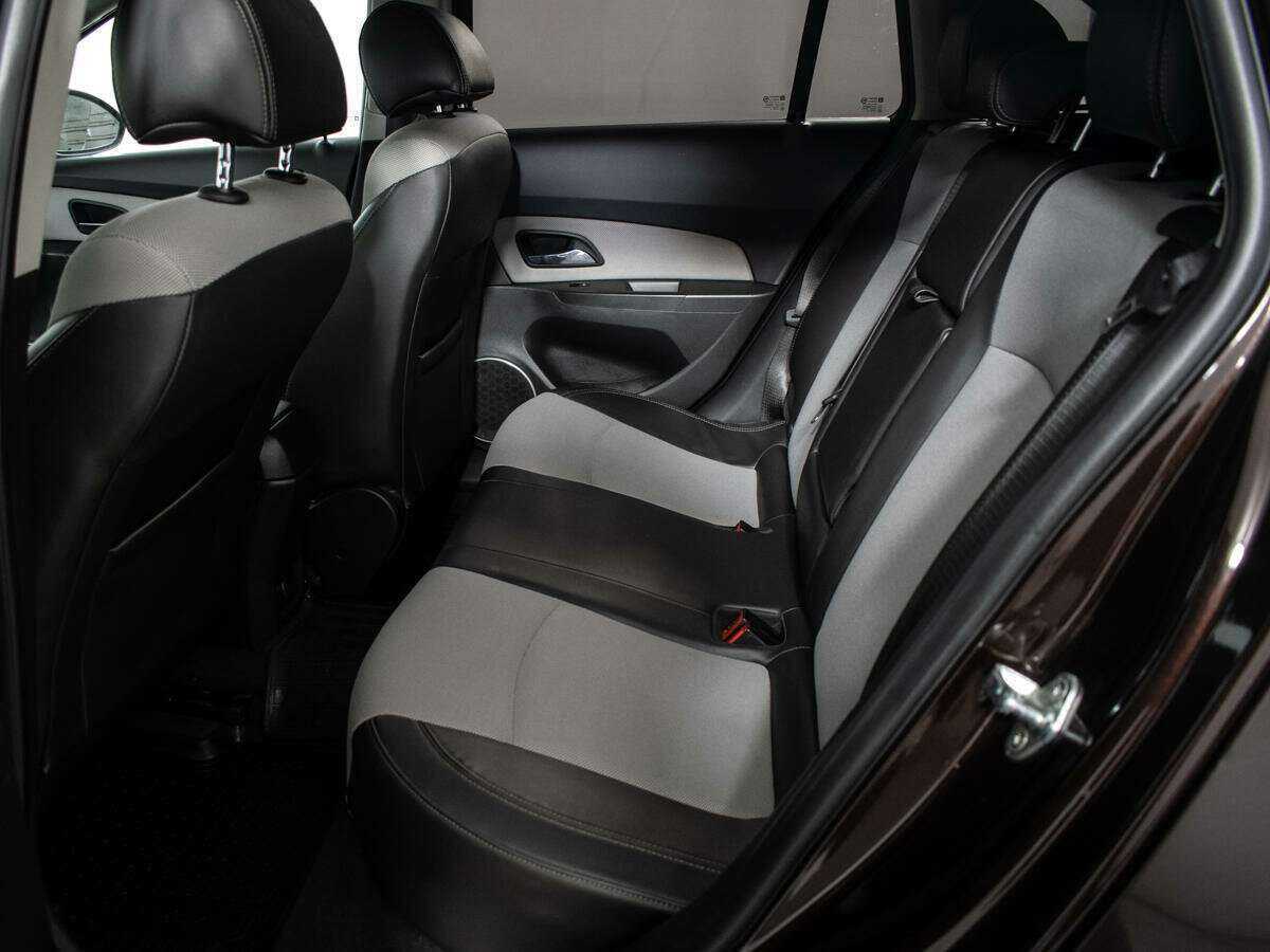 Б/У Шевроле Круз 2013 года. Фото: #7