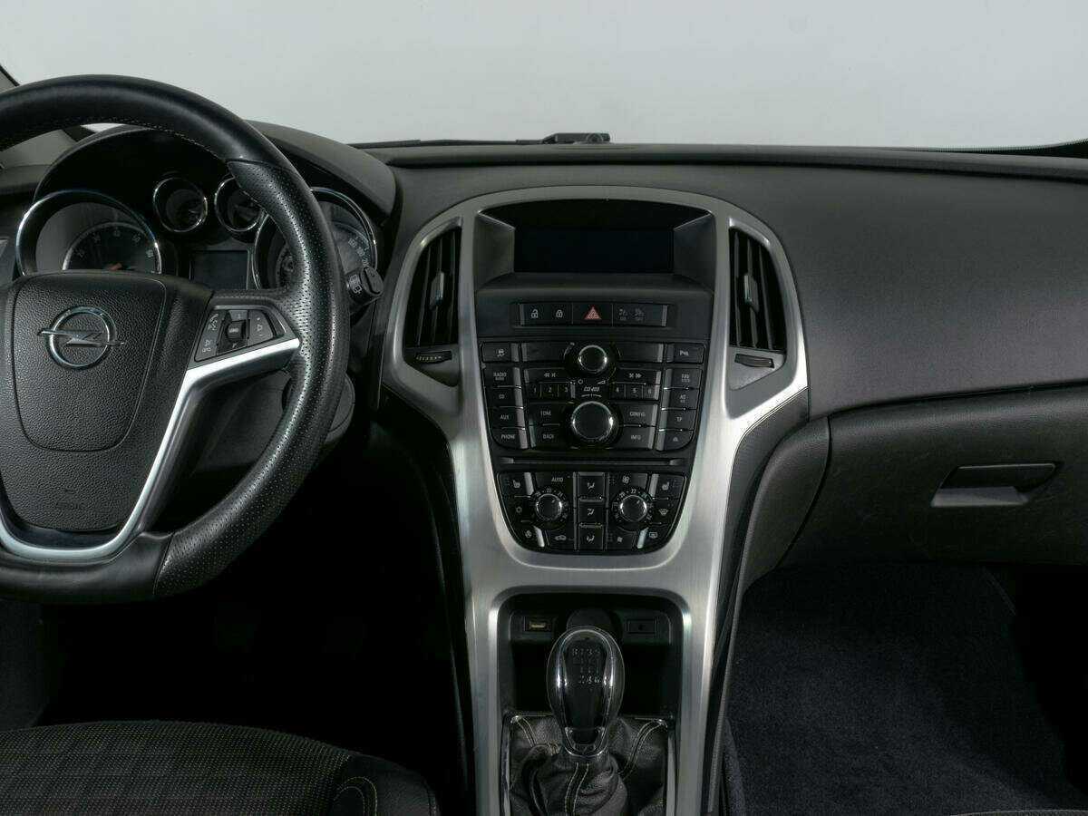 Б/У Опель Астра 2012 года. Фото: #9