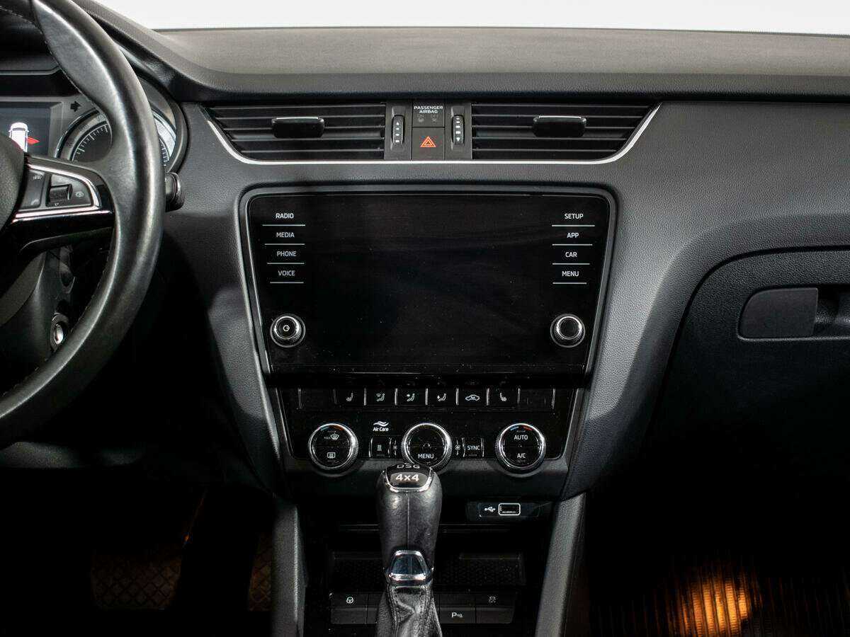 Б/У Шкода Октавия 2018 года. Фото: #10