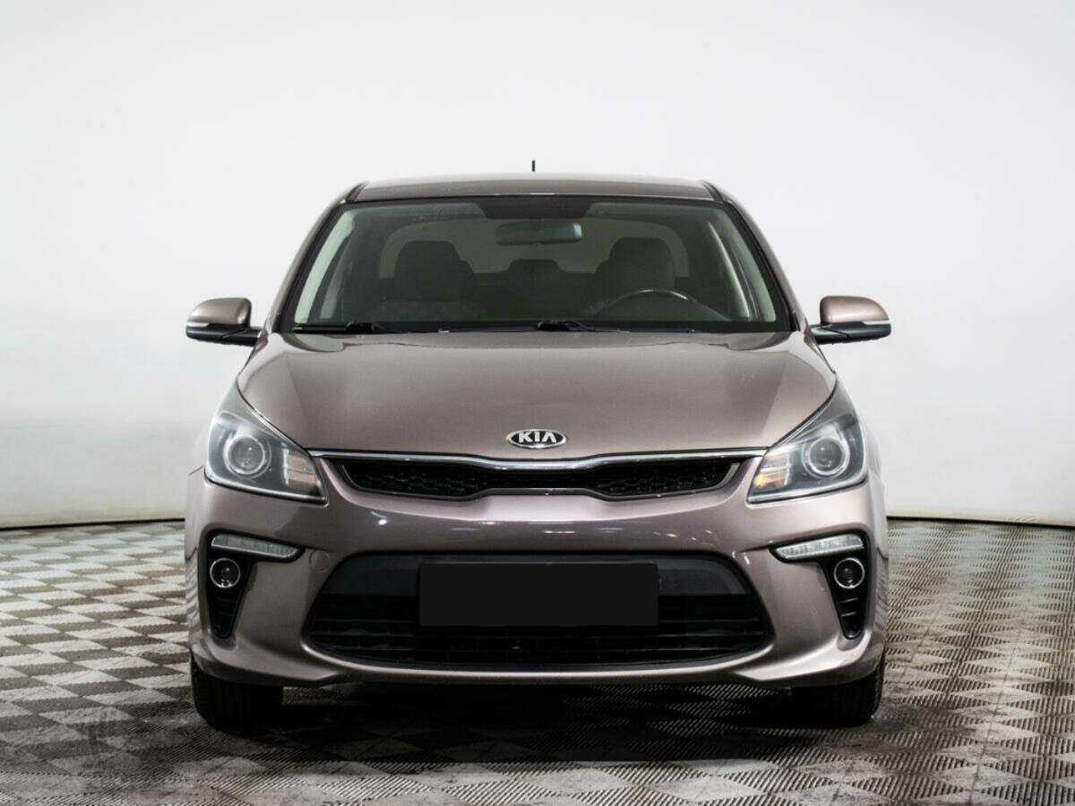 Б/У Киа Рио 2017 года. Фото: #1