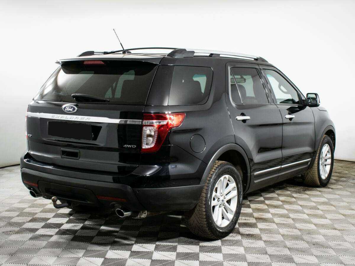 Ford Explorer 2014 года с пробегом. Фото: #3