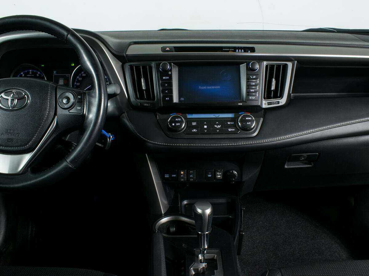 Toyota RAV4 2017 года с пробегом. Фото: #9