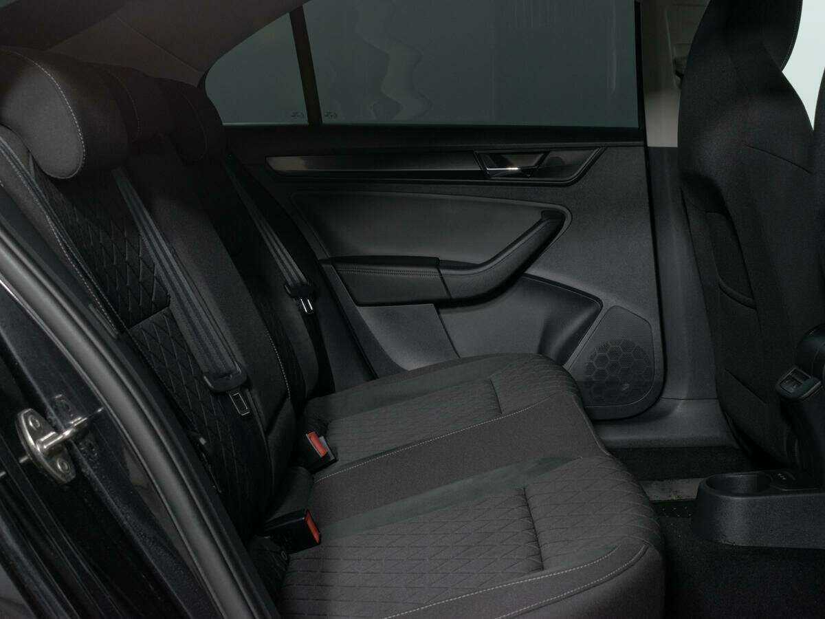 Б/У Шкода Рапид 2021 года. Фото: #8